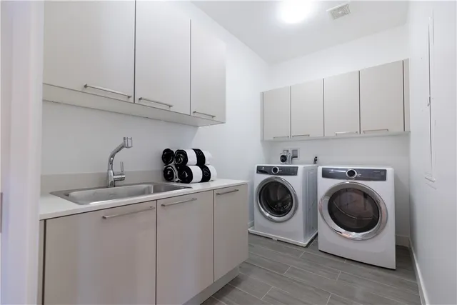 $13,000 | 2210 Newport Boulevard, Unit 302, Newport Beach, CA 92663