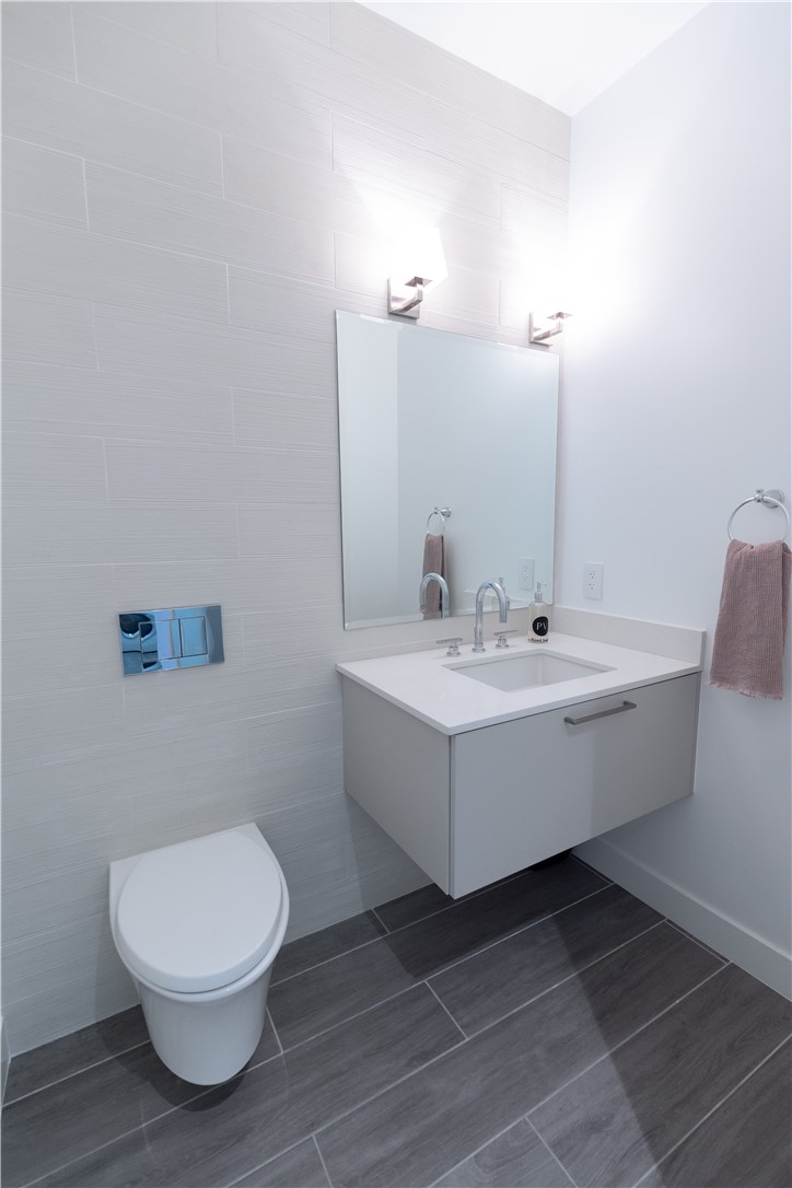 2210 Newport Boulevard, Unit 302 Newport Beach, CA 92663 - Photo 17 of 23