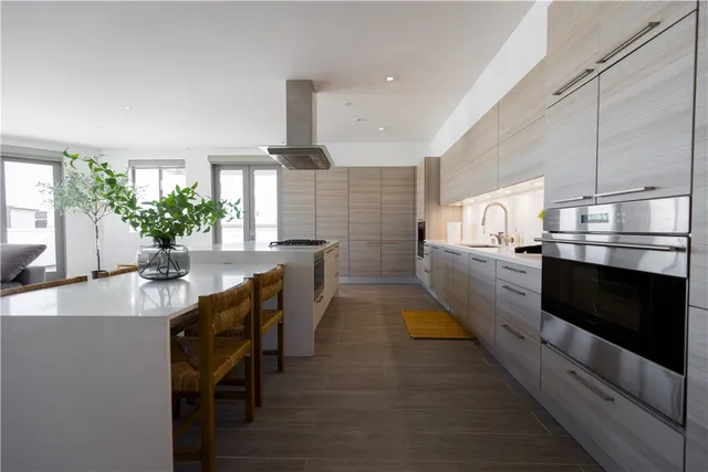 $13,000 | 2210 Newport Boulevard, Unit 302, Newport Beach, CA 92663