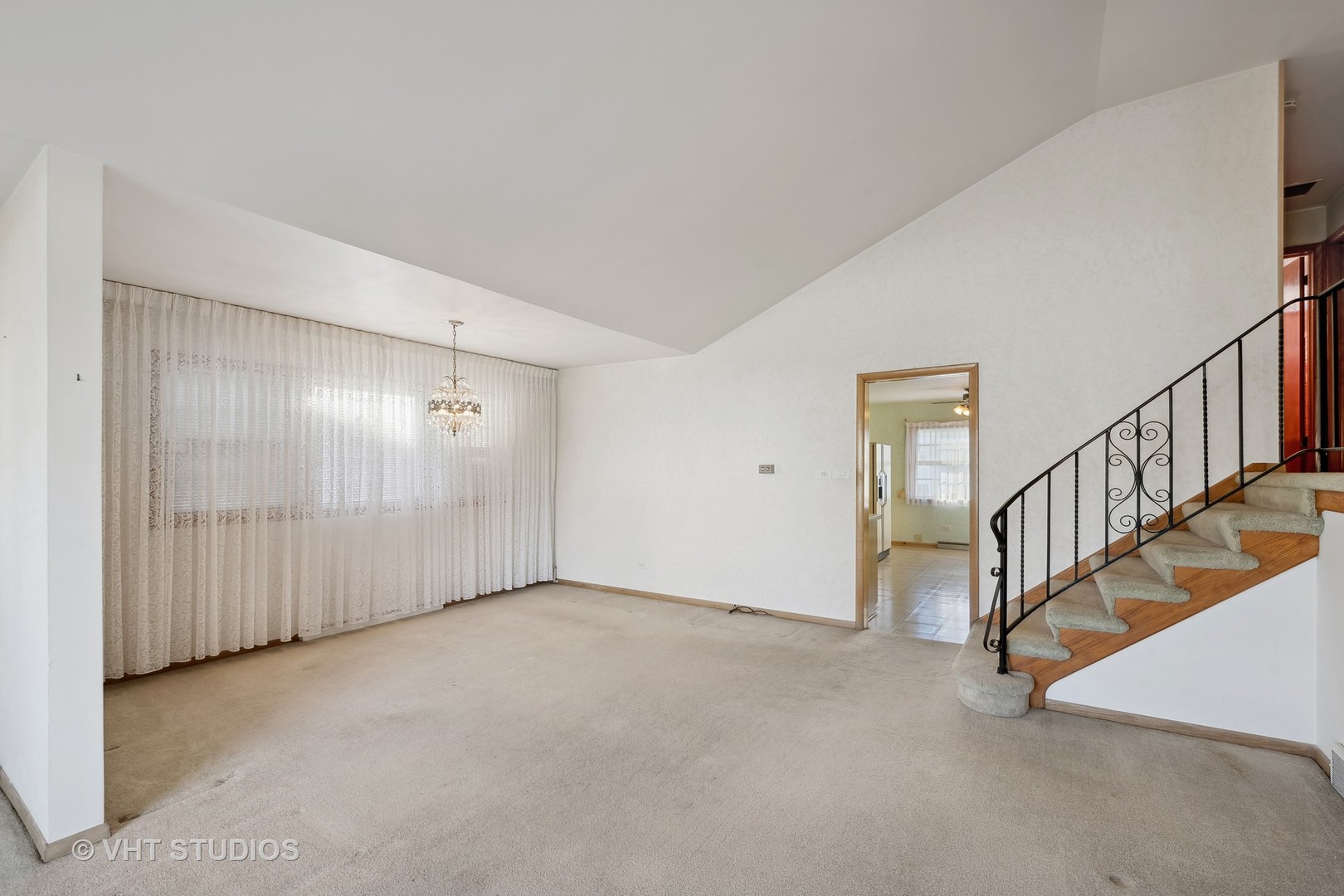 1338 Good Avenue Park Ridge, IL 60068 - Photo 5 of 25 Gallery Image 5