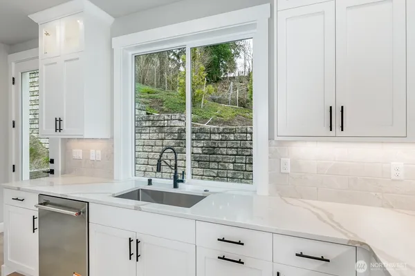 $1,599,900 | 20316 94th Drive Northeast, Bothell, WA 98011