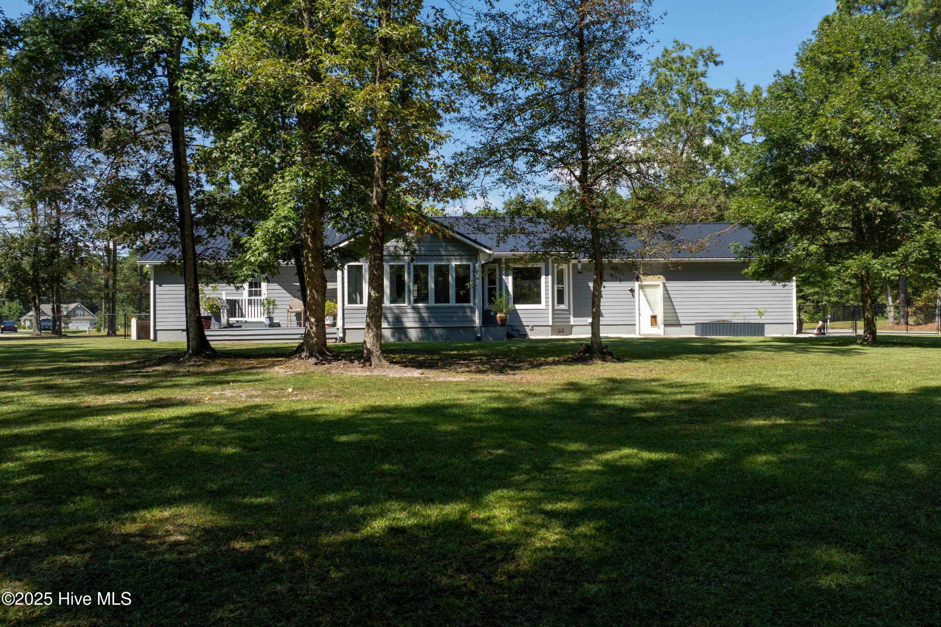 102 Ridgewood Trail New Bern, NC 28560 - Photo 62 of 66 102 Ridgewood - Exterior - Edited_23
