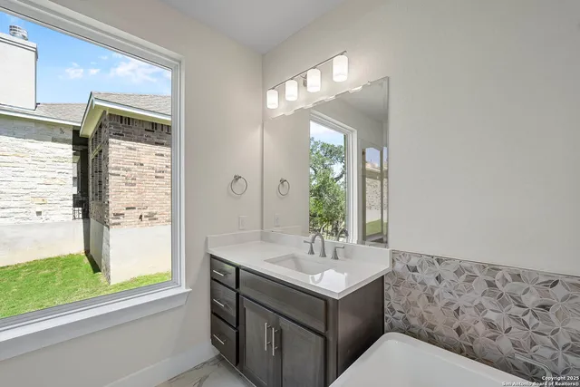 $849,990 | 6821 Arbor Falls, Fair Oaks Ranch, TX 78015