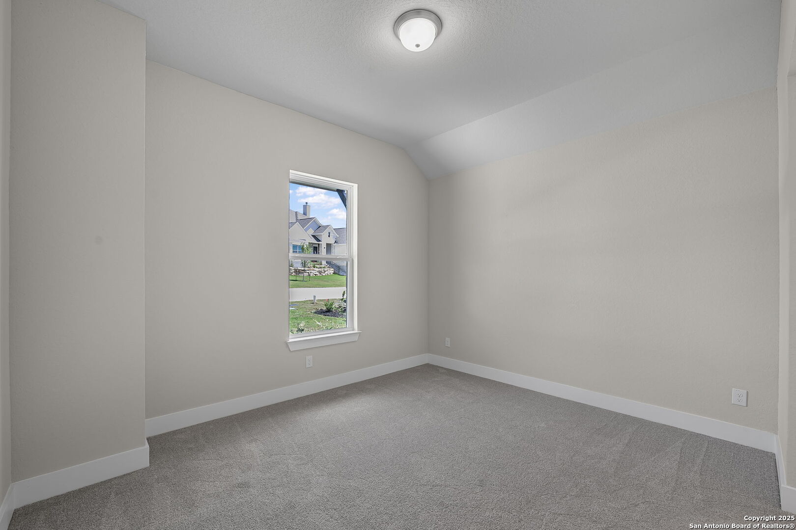 6821 Arbor Falls Fair Oaks Ranch, TX 78015 - Photo 41 of 50 an empty room with windows