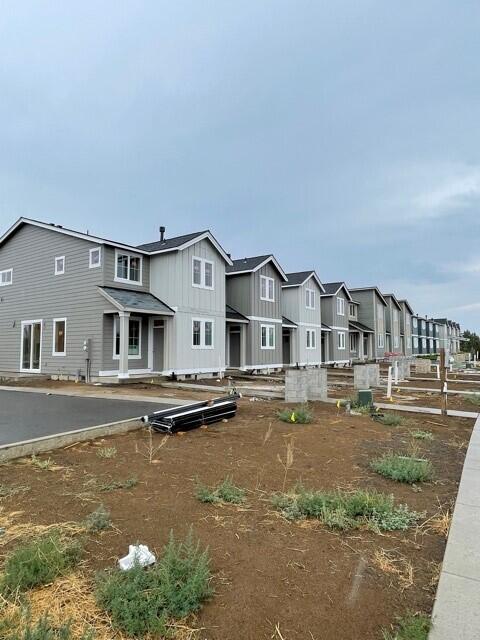 3721 Eagle Road Bend, OR 97701 - Photo 2 of 21 row
