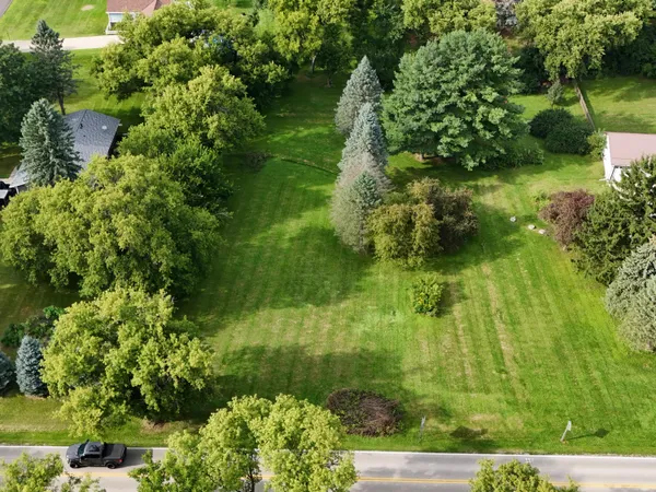 $165,000 | N56W36834 East Lisbon Road, Oconomowoc, WI 53066