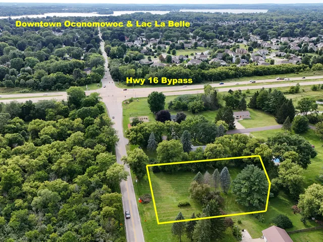 $170,000 | N56W36834 East Lisbon Road, Oconomowoc, WI 53066