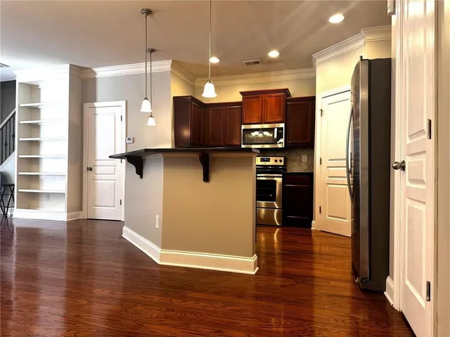 $2,200 | 117 Townview Drive, Woodstock, GA 30189
