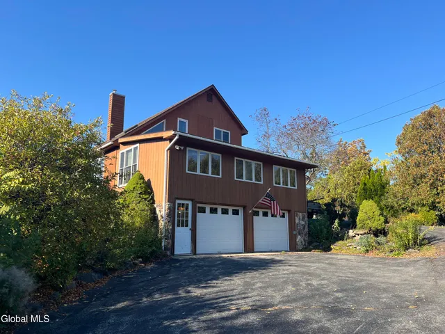 $449,900 | 945 Highway 9N, Ticonderoga, NY 12883