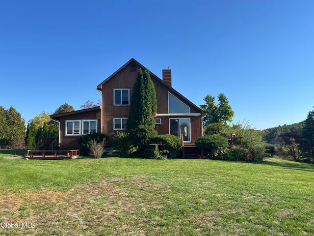 $449,900 | 945 Highway 9N, Ticonderoga, NY 12883