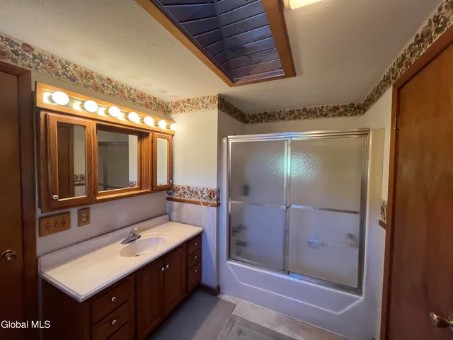 $449,900 | 945 Highway 9N, Ticonderoga, NY 12883