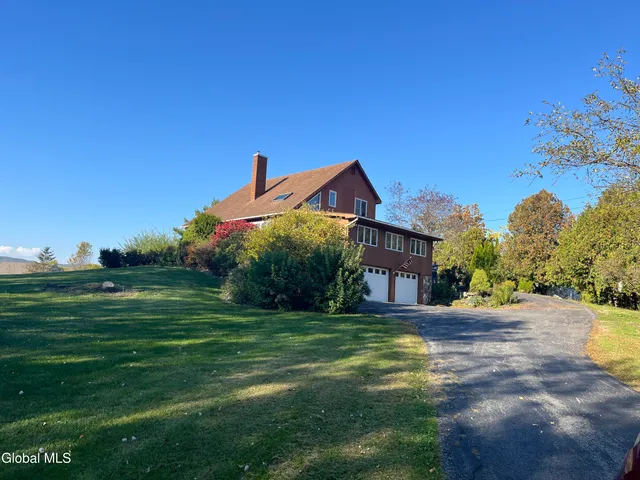 $449,900 | 945 Highway 9N, Ticonderoga, NY 12883