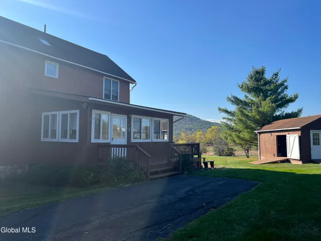 $449,900 | 945 Highway 9N, Ticonderoga, NY 12883