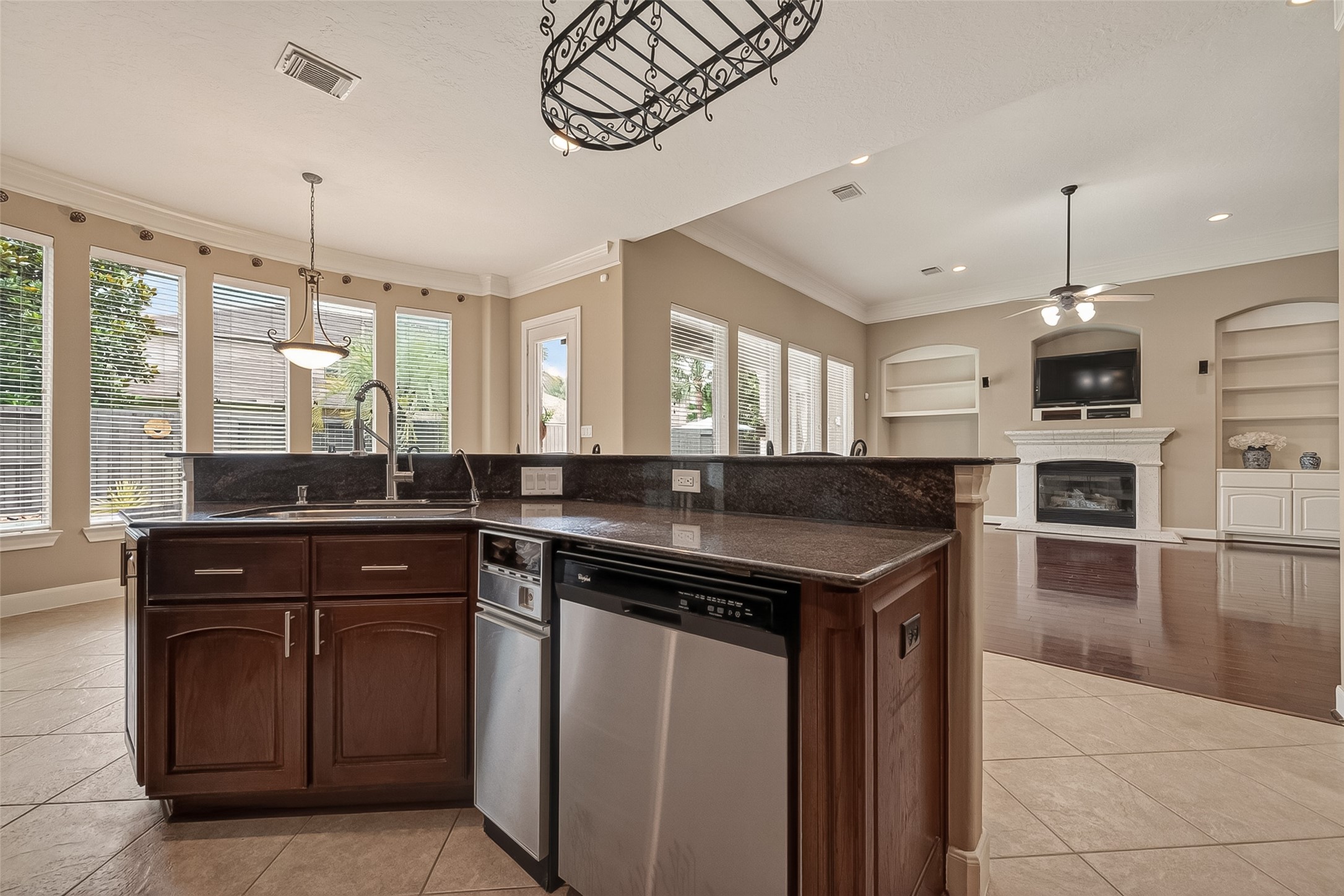 5934 Solar Point Lane Houston, TX 77041 - Photo 17 of 50