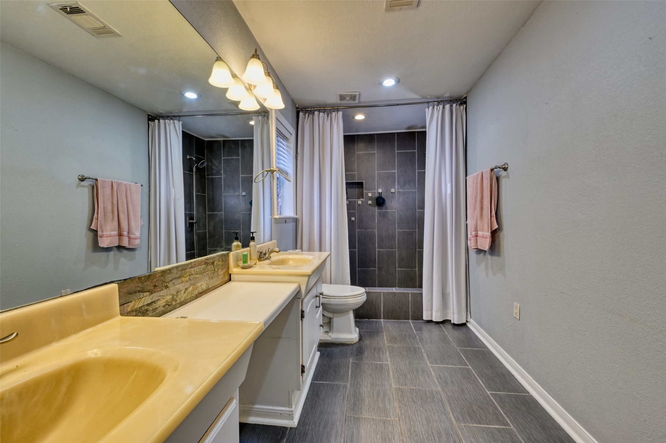 2125 Shanks Road Angleton, TX 77515 - Photo 21 of 25