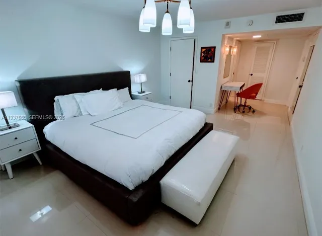 $4,150 | 2030 South Ocean Drive, Unit 506, Hallandale Beach, FL 33009