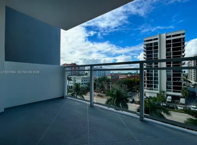 $4,150 | 2030 South Ocean Drive, Unit 506, Hallandale Beach, FL 33009
