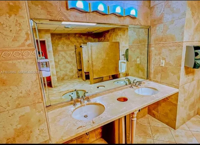 $4,150 | 2030 South Ocean Drive, Unit 506, Hallandale Beach, FL 33009