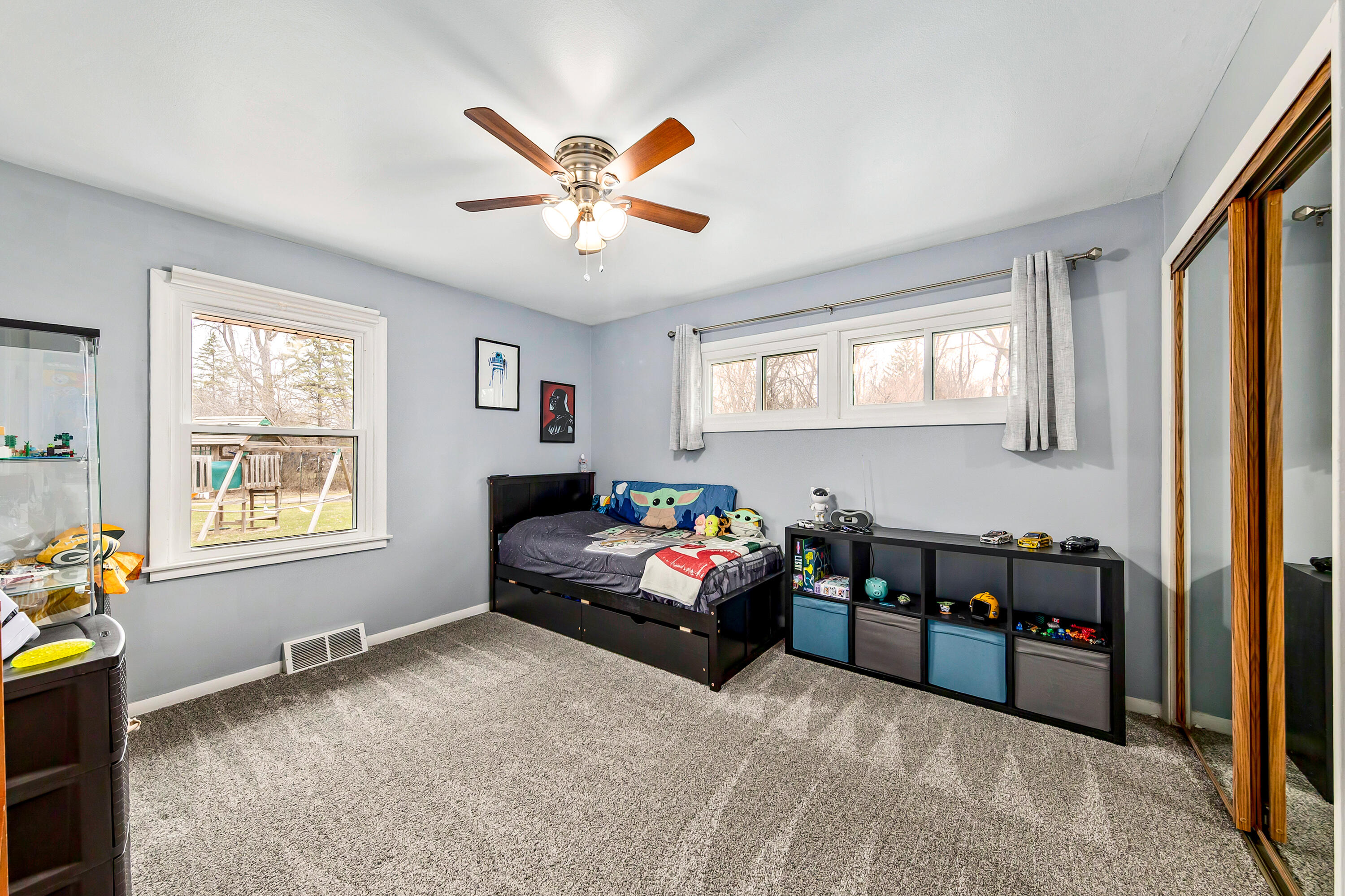 N20W28482 Oakton Road Pewaukee, WI 53072 - Photo 29 of 55 Bright and peaceful bedroom