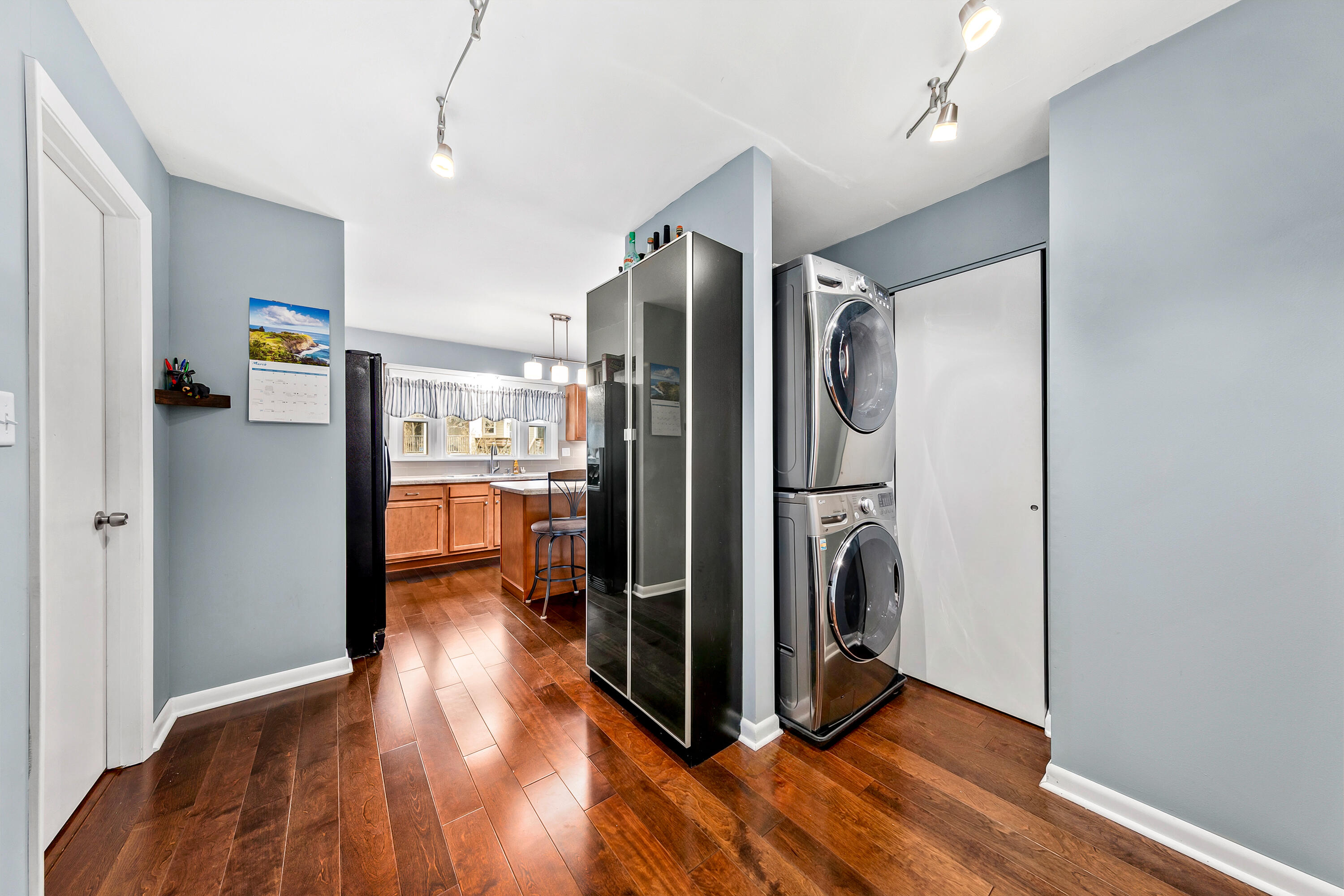 N20W28482 Oakton Road Pewaukee, WI 53072 - Photo 31 of 55 Pantry and laundry space