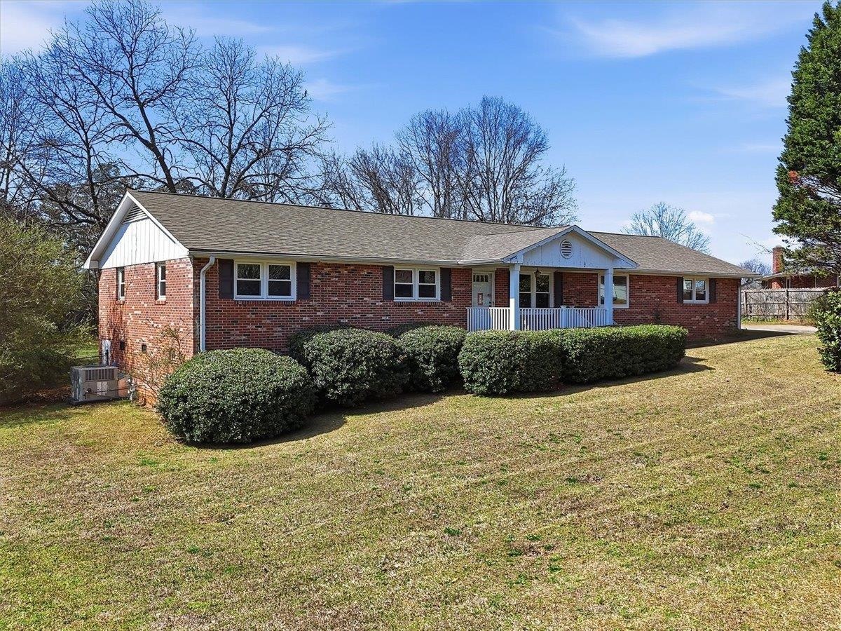 102 Pine Needle Trail Anderson, SC 29625 - Photo 3 of 30