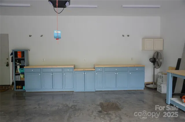 a view of an entryway with furniture