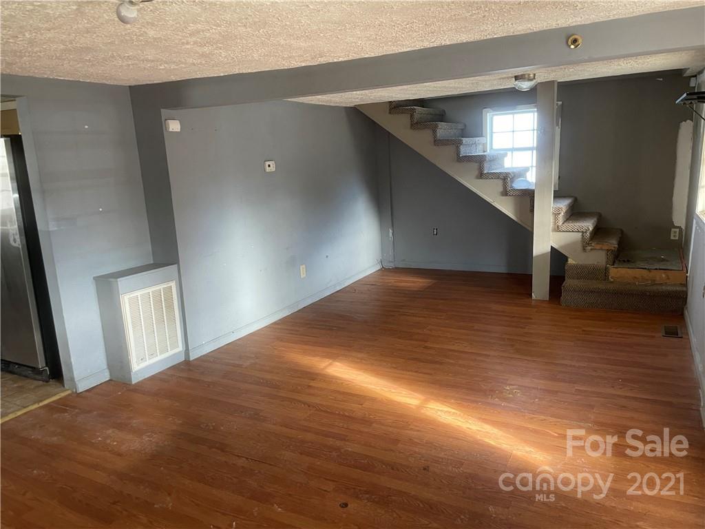 4040 Littlejohn Church Road Lenoir, NC 28645 - Photo 3 of 18 Gallery Image 3