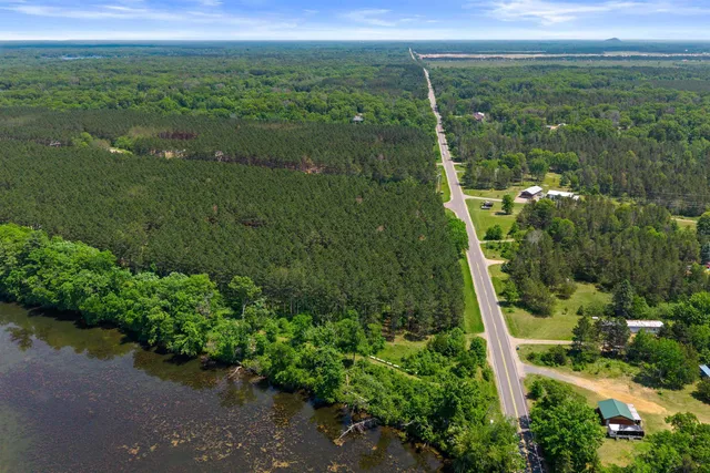 $70,000 | 399 Twin Lakes Drive, Nekoosa, WI 54457