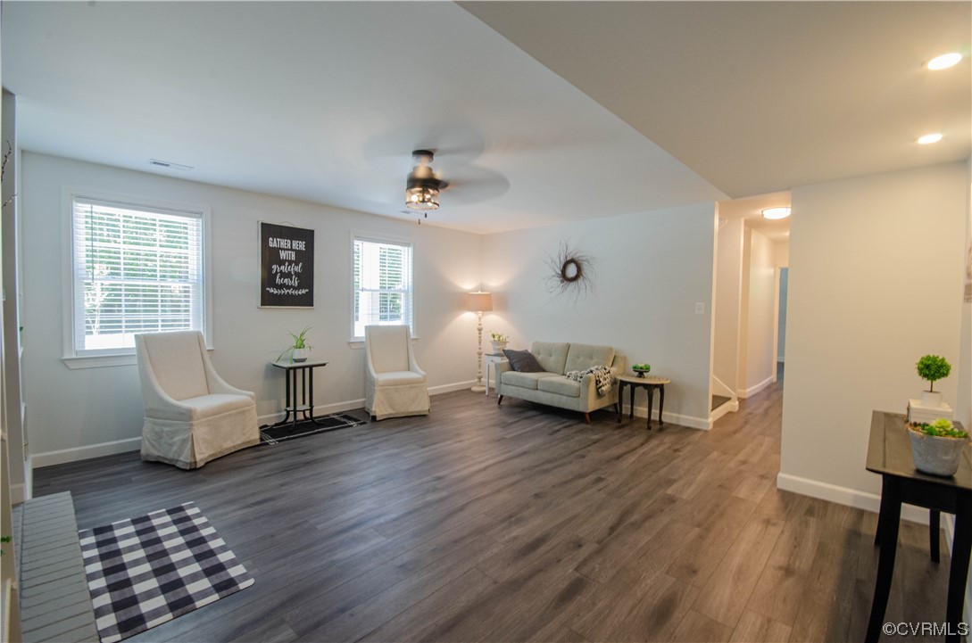 15073 Neck Trail Doswell, VA 23047 - Photo 30 of 50 a living room with furniture and a table