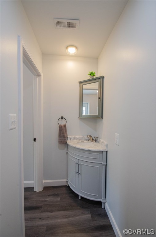15073 Neck Trail Doswell, VA 23047 - Photo 32 of 50 a bathroom with a toilet a sink and a mirror