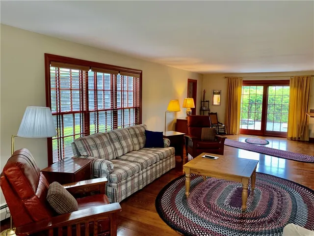 $2,600 | 6 Butts Rock Road, Little Compton, RI 02837