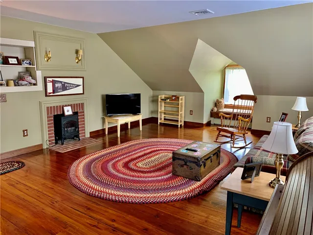 $2,600 | 6 Butts Rock Road, Little Compton, RI 02837