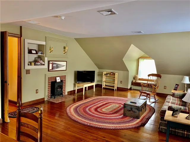 $2,600 | 6 Butts Rock Road, Little Compton, RI 02837