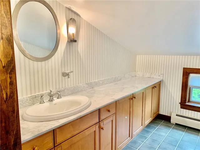 $2,600 | 6 Butts Rock Road, Little Compton, RI 02837