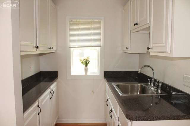 1464 Maxfield Lake Road Hartland, MI 48353 - Photo 14 of 29 21144028-13.JPG