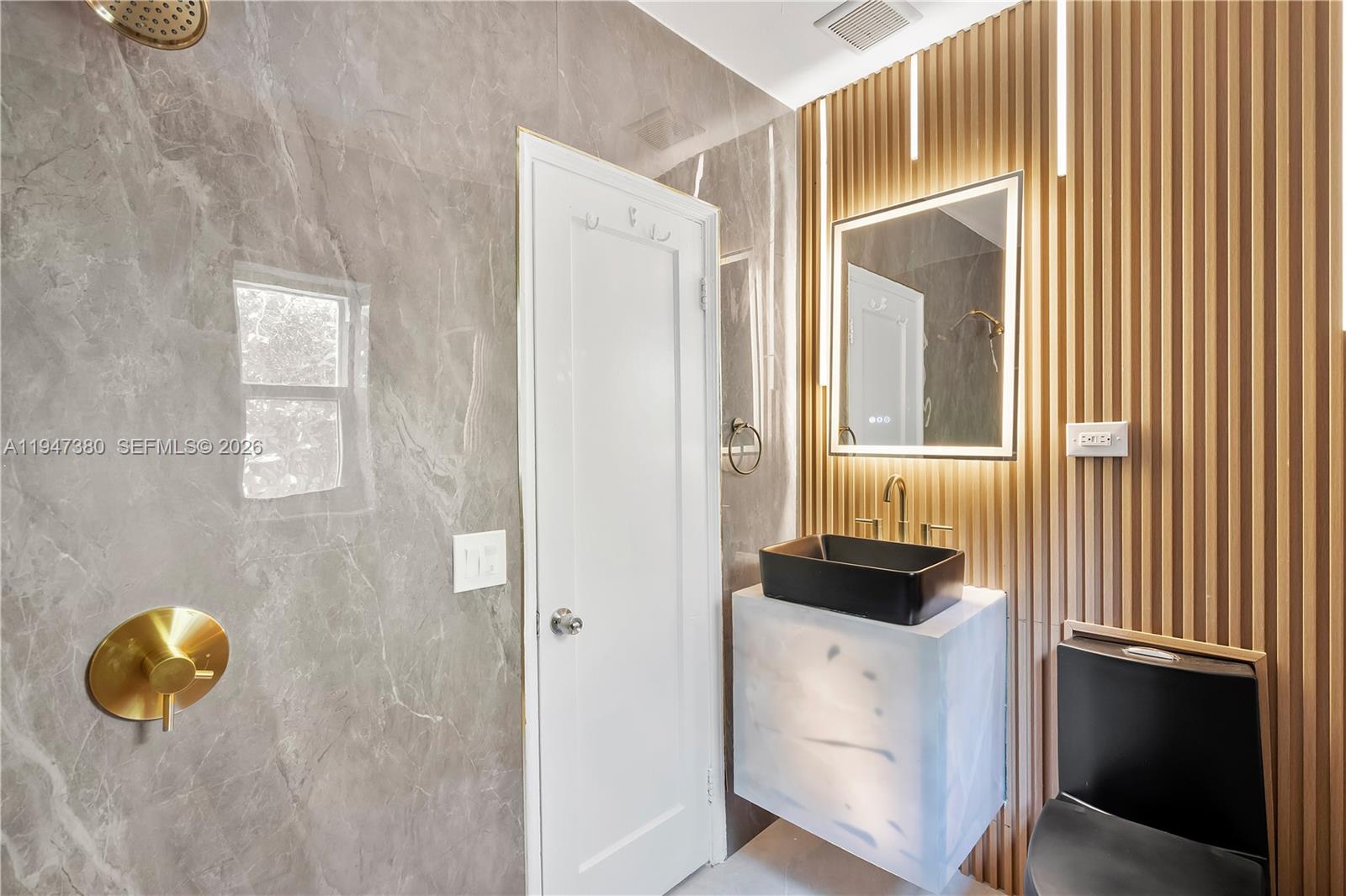 2350 Southwest 26th Street Miami, FL 33133 - Photo 11 of 60