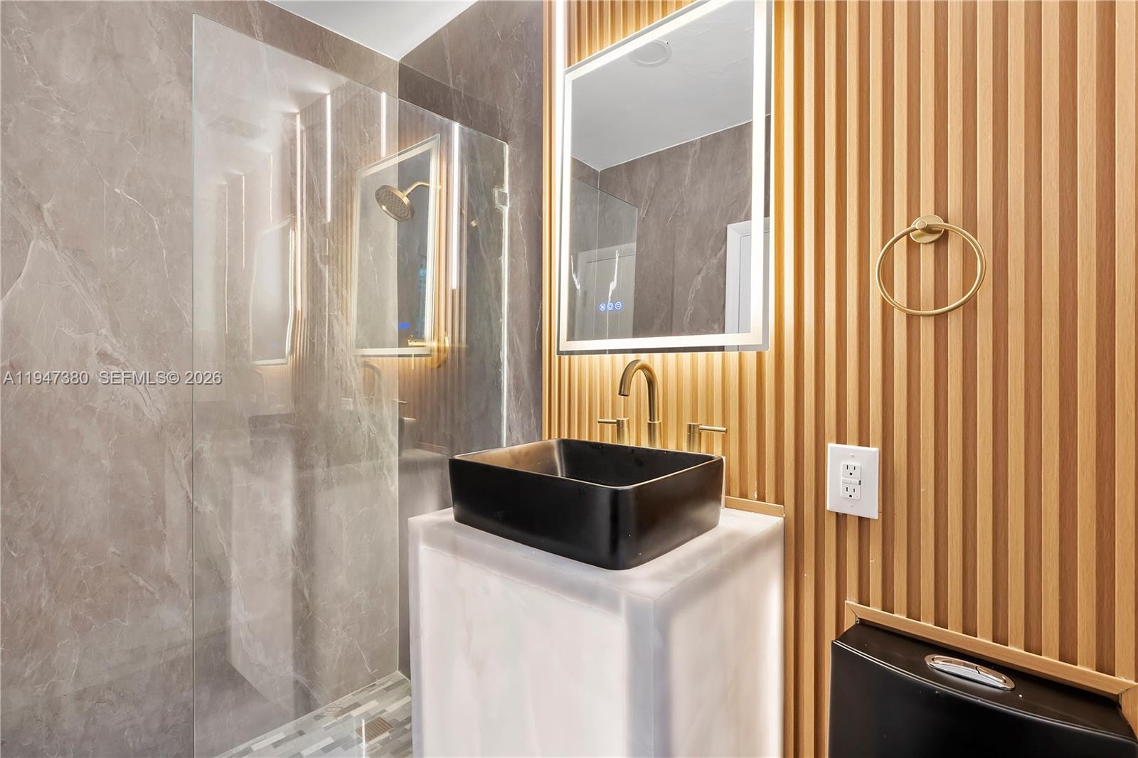 2350 Southwest 26th Street Miami, FL 33133 - Photo 16 of 60