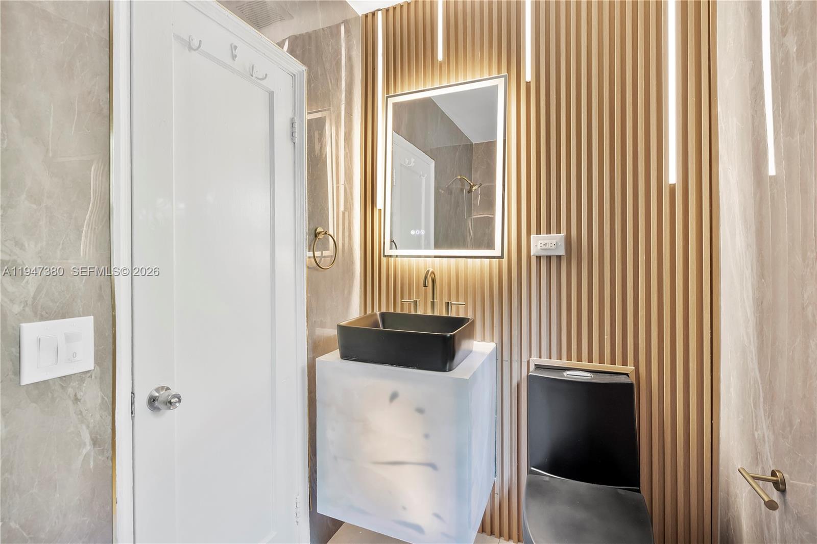 2350 Southwest 26th Street Miami, FL 33133 - Photo 19 of 60