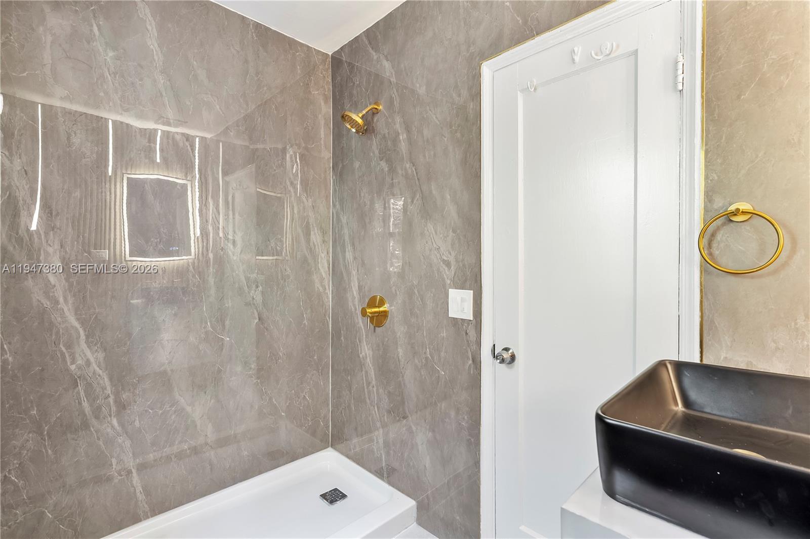 2350 Southwest 26th Street Miami, FL 33133 - Photo 34 of 60