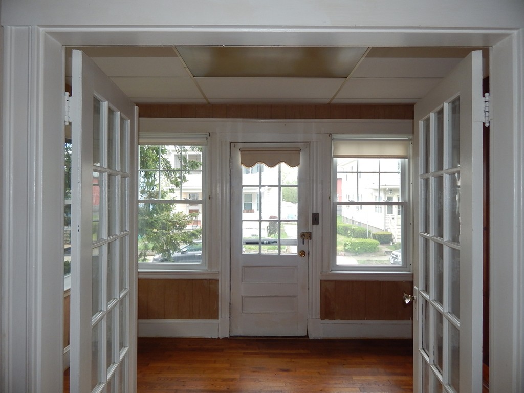 7 Windsor Road Quincy, MA 02171 - Photo 6 of 17 Gallery Image 6