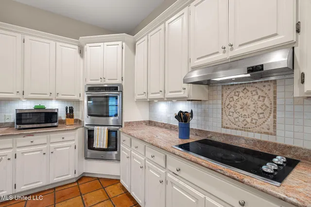 $739,900 | 9 Heron Cove North, Hattiesburg, MS 39402