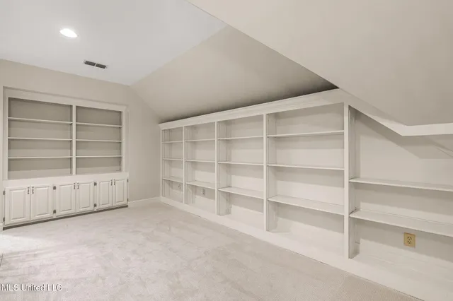 $739,900 | 9 Heron Cove North, Hattiesburg, MS 39402