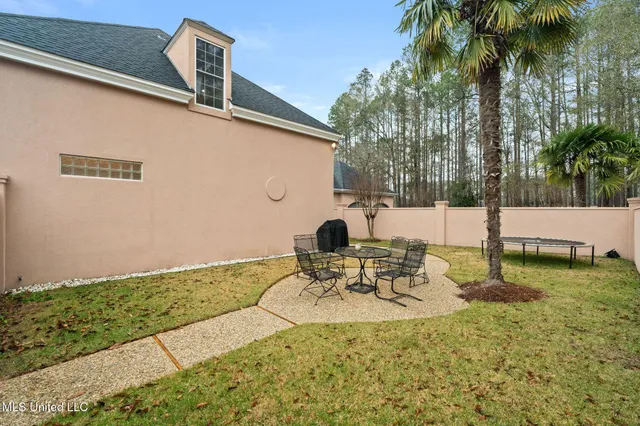 $739,900 | 9 Heron Cove North, Hattiesburg, MS 39402