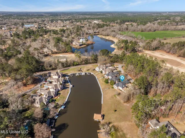 $739,900 | 9 Heron Cove North, Hattiesburg, MS 39402