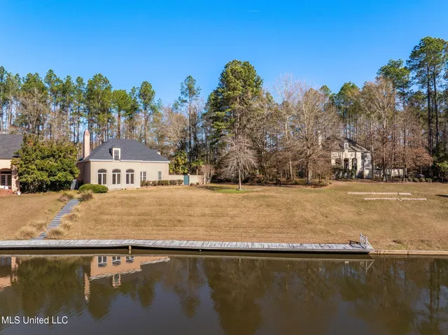 $739,900 | 9 Heron Cove North, Hattiesburg, MS 39402