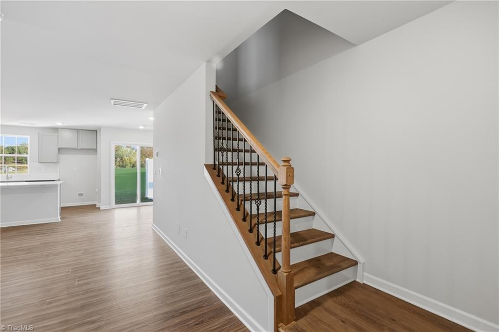 223 Plumtree Court King, NC 27021 - Photo 5 of 30