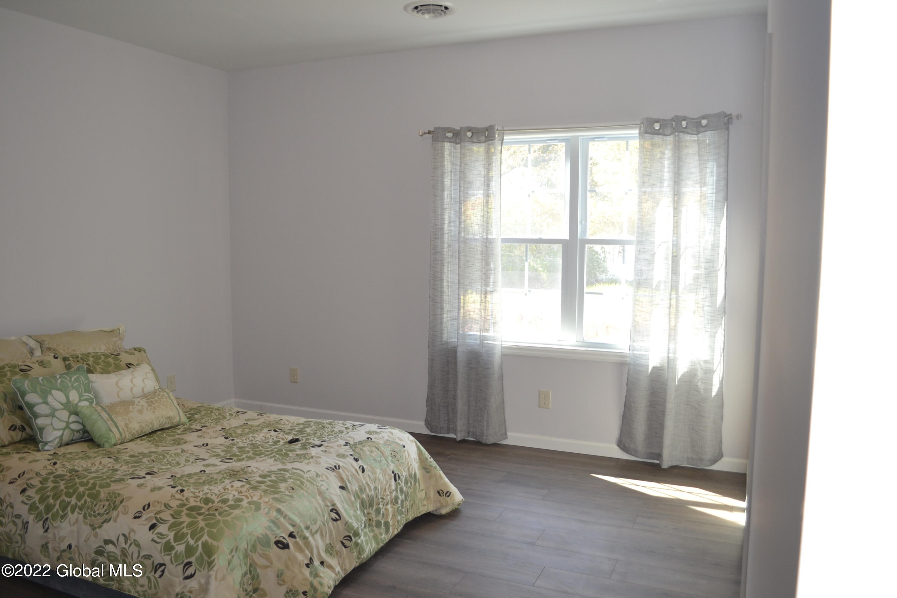 115 Vandusen Road Queensbury, NY 12804 - Photo 6 of 11 MBed