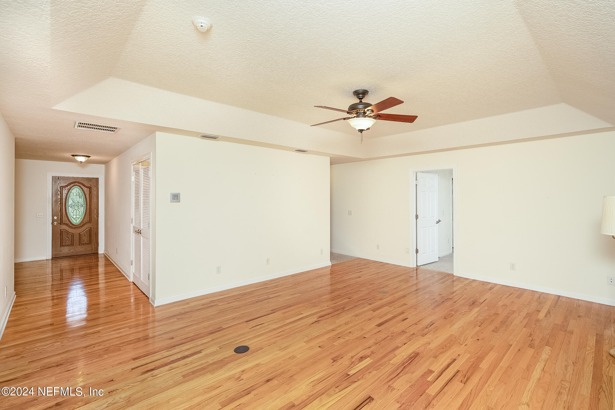 8190 Morrison Road Hastings, FL 32145 - Photo 18 of 58 Foyer/ living room