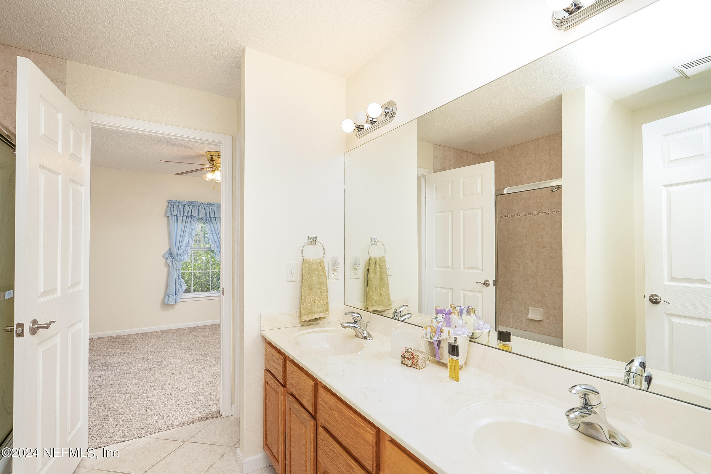 8190 Morrison Road Hastings, FL 32145 - Photo 35 of 58 Jack and Jill bath