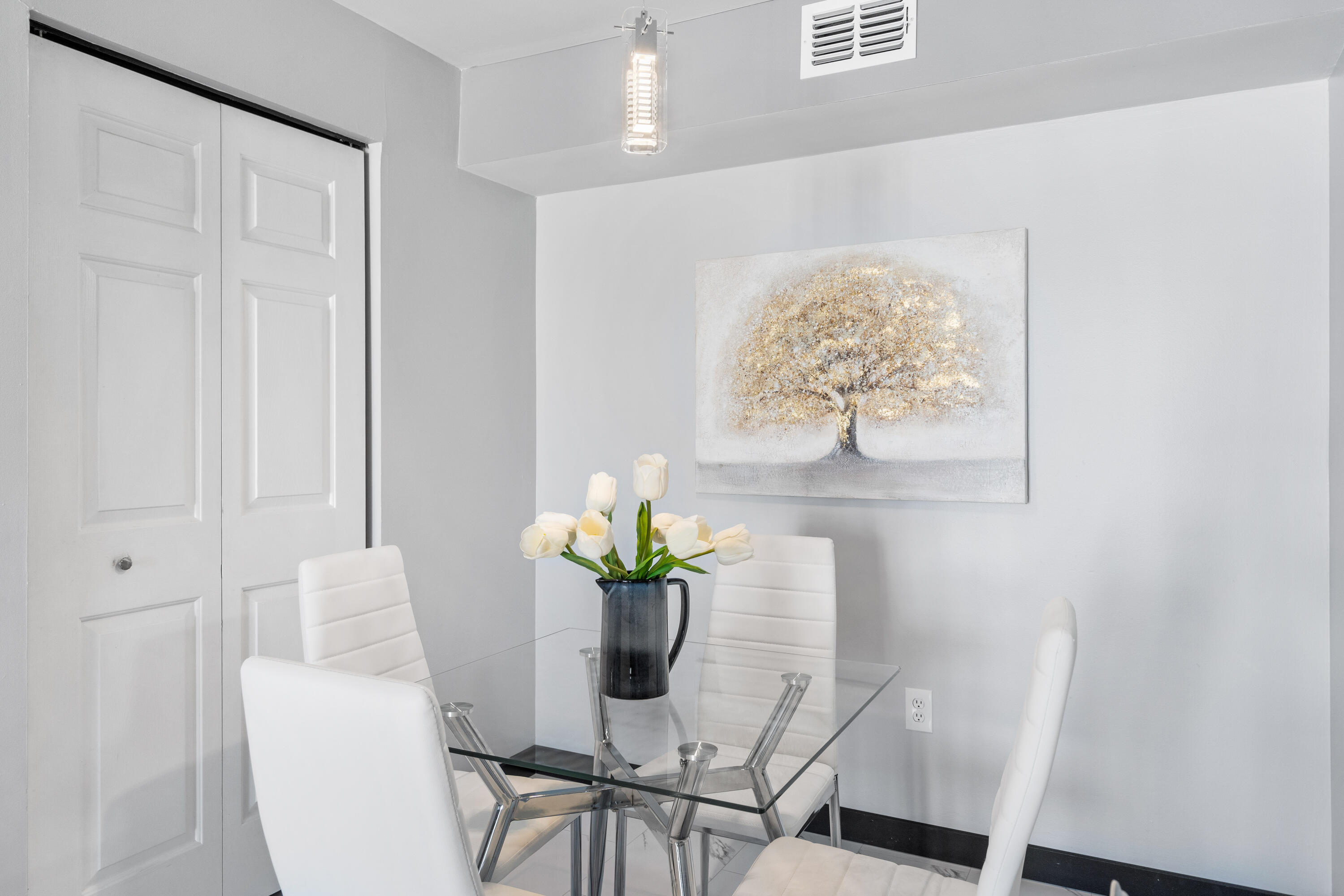 4100 Dancing Cloud Court, Unit 287 Destin, FL 32541 - Photo 5 of 26 a dining room with furniture and window